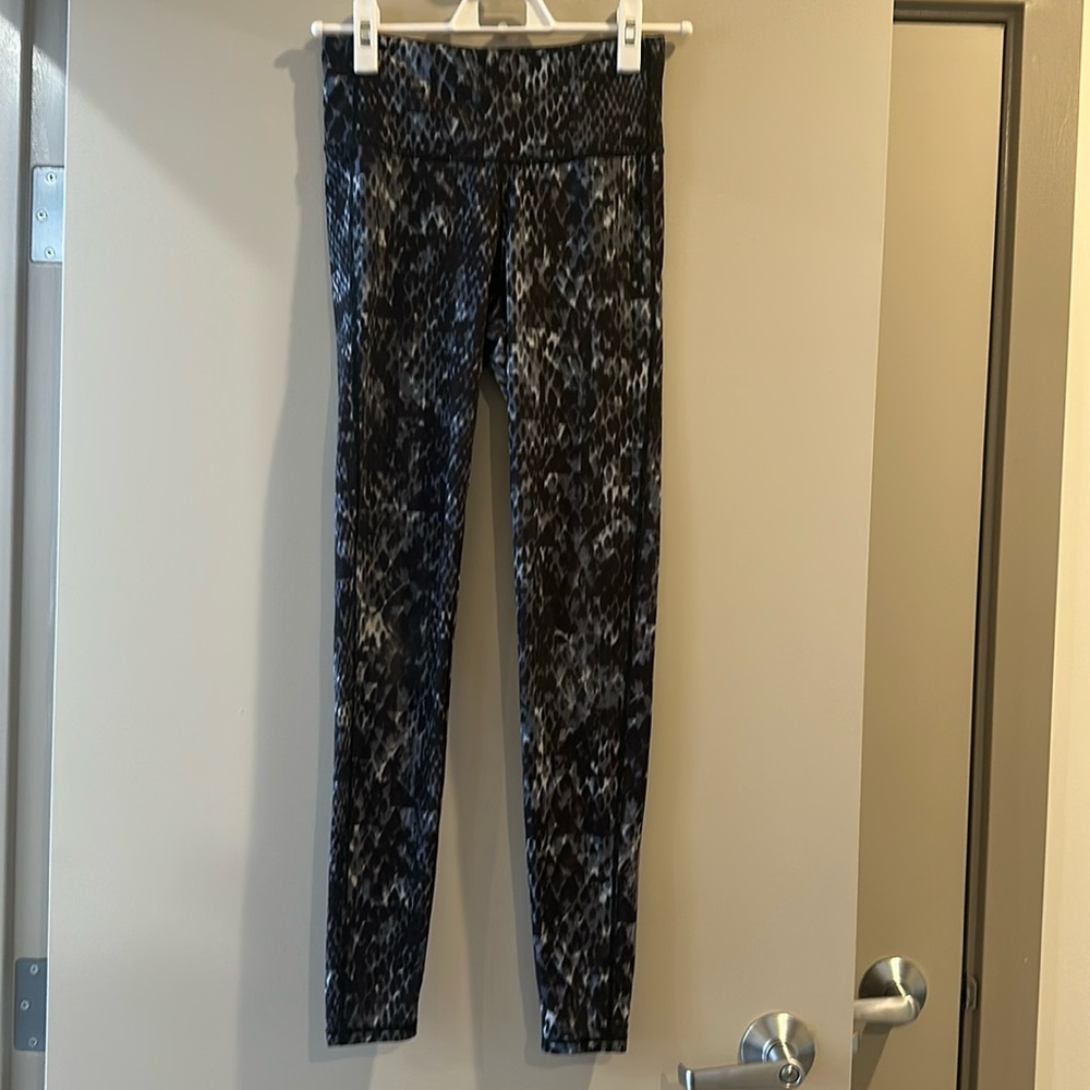 Athleta extra small leggings